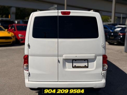 Used 2014 Nissan NV200 SV w/ Exterior Appearance Package FWD image 4