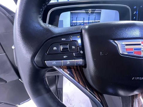 Used 2023 Cadillac Escalade Premium Luxury image 20