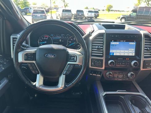 Used 2019 Ford F250 Platinum w/ Platinum Ultimate Package AWD/4WD image 3