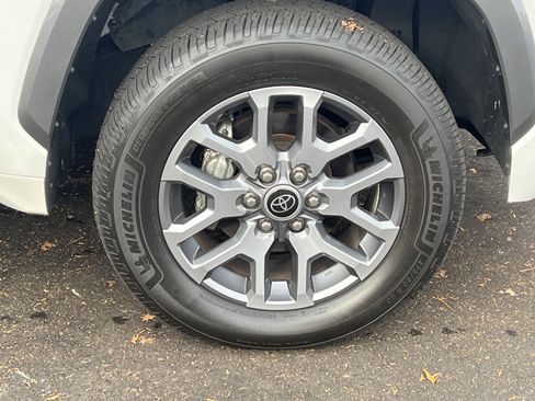 Used 2022 Toyota Tundra 1794 Edition image 13