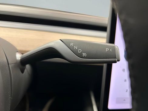 Used 2018 Tesla Model 3 Long Range image 17