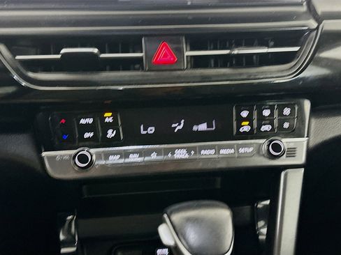 Used 2025 Kia Seltos S FWD image 24