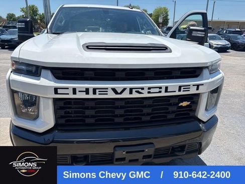 Used 2021 Chevrolet Silverado 2500 Custom w/ Custom Convenience Package AWD/4WD image 1