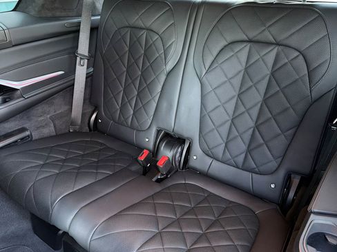 Certified 2023 BMW X7 xDrive40i w/ Premium Package image 19