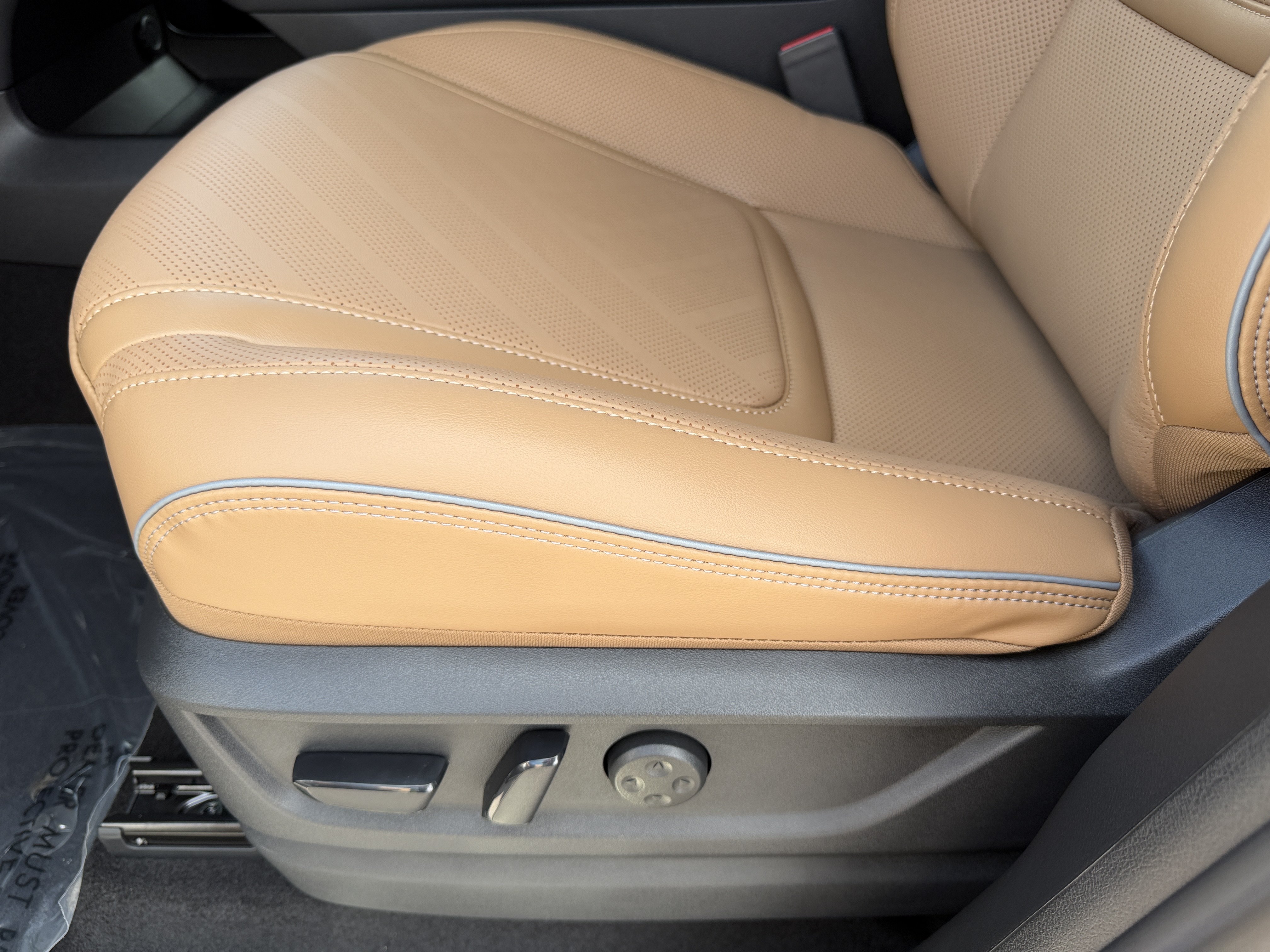 New 2027 INFINITI QX80 Luxe w/ Cargo Package RWD image 21