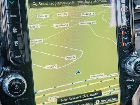 Used 2019 RAM 3500 Laramie image 28