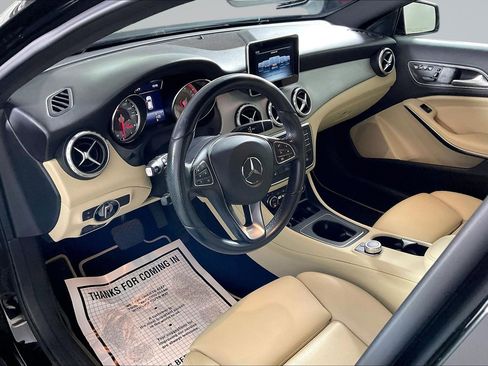 Used 2017 Mercedes-Benz GLA 250 image 14