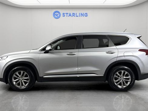 Used 2019 Hyundai Santa Fe SE image 3