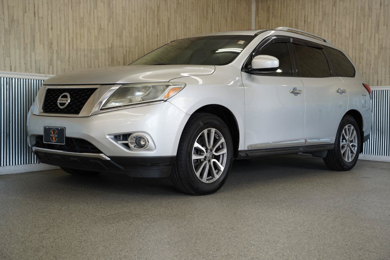 Used 2014 Nissan Pathfinder SL w/ SL Premium Package AWD/4WD image 4