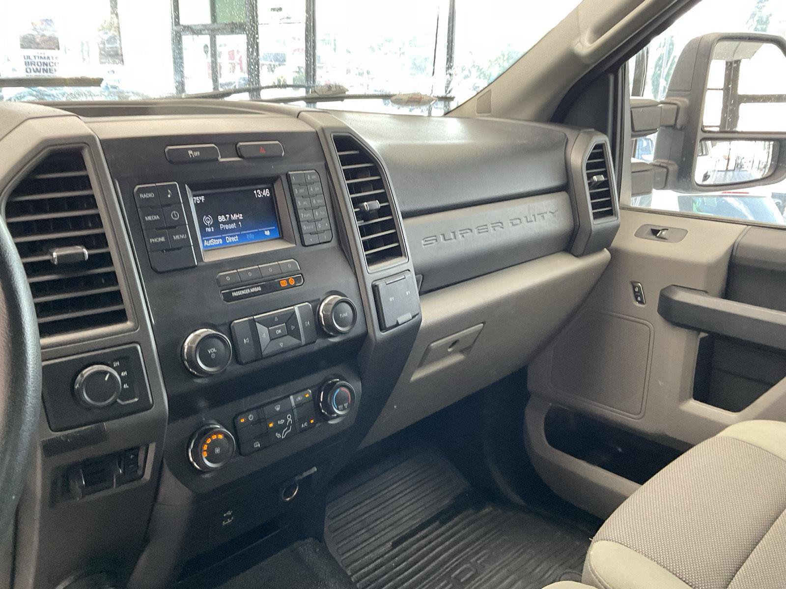 Used 2019 Ford F250 XL w/ XL Value Package AWD/4WD image 9