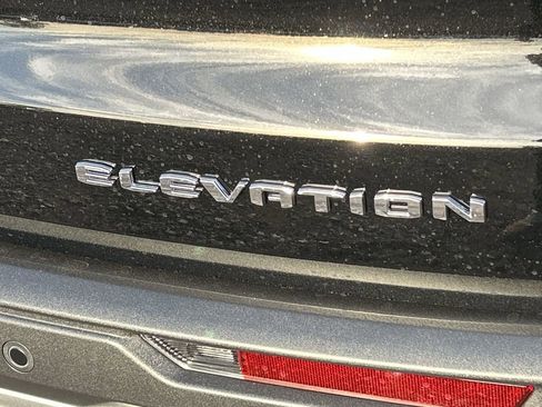 New 2026 GMC Acadia Elevation FWD image 32