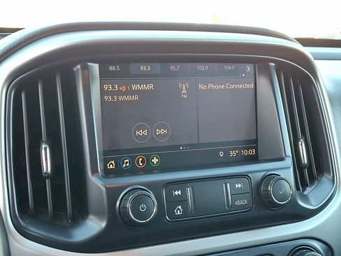 Used 2019 Chevrolet Colorado LT w/ LT Convenience Package image 18