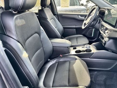 New 2026 Ford Escape SE image 23