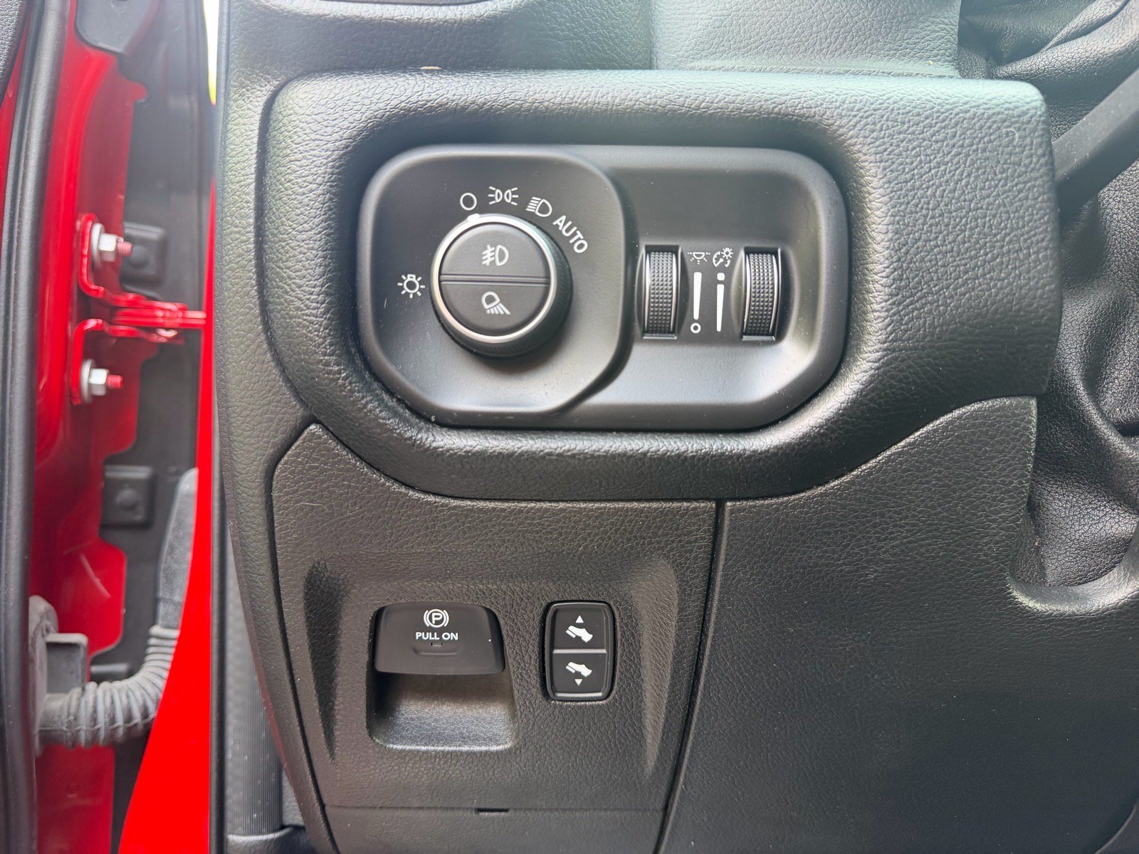 Used 2021 RAM 1500 Laramie AWD/4WD image 28