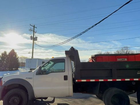 Used 2005 Ford F450 4x4 Regular Cab Super Duty image 11