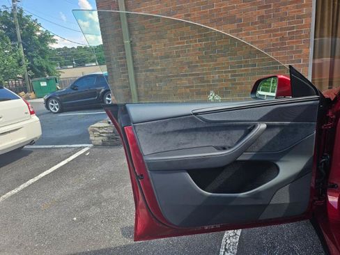 Used 2026 Tesla Model Y Long Range RWD image 36