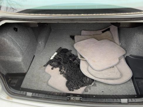 Used 2001 BMW 330i Sedan image 37