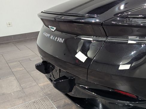 Used 2025 Aston Martin DB12 Coupe image 8