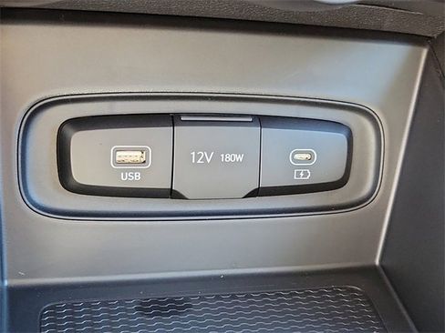 New 2026 Hyundai Venue SE image 11