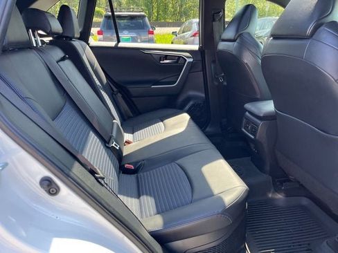 Used 2021 Toyota RAV4 XSE AWD/4WD image 14