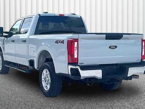 Used 2025 Ford F250 XLT AWD/4WD image 10