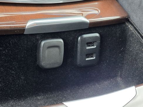 Used 2019 Cadillac Escalade 2WD image 25