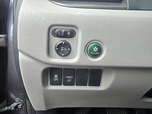 Used 2017 Honda Ridgeline RTL-T image 12