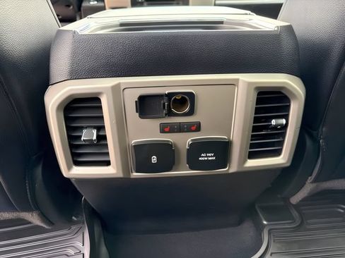 Used 2018 Ford F350 Lariat w/ Lariat Ultimate Package AWD/4WD image 20