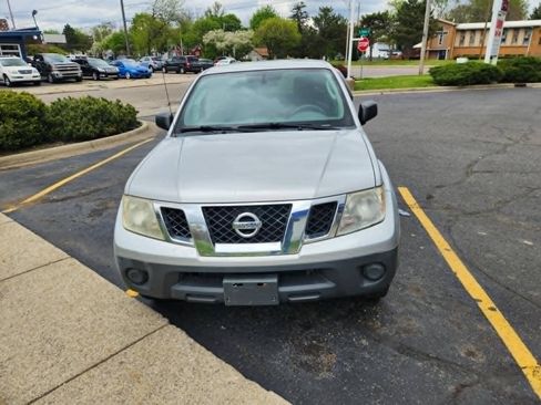 Used 2011 Nissan Frontier S AWD/4WD image 9