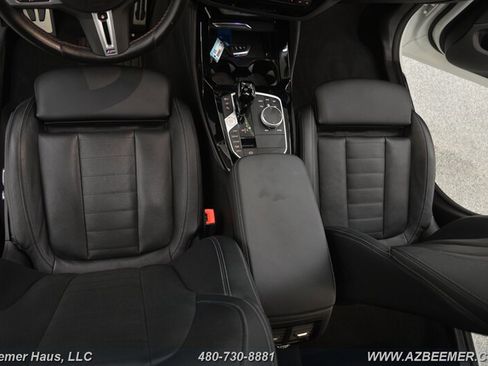 Used 2025 BMW X4 M40i image 19