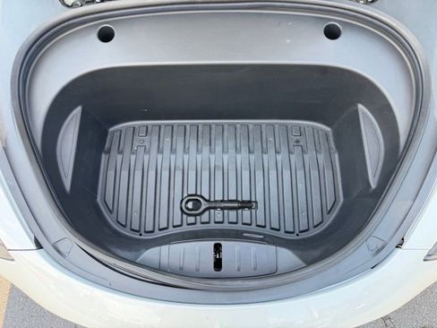 Used 2021 Tesla Model 3 Standard Range Plus RWD image 6