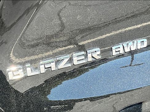 Used 2021 Chevrolet Blazer Premier w/ Driver Confidence II Package image 28