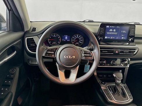 Used 2023 Kia Seltos LX AWD/4WD image 21