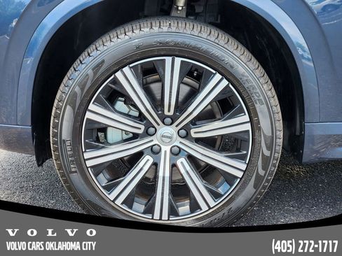 Certified 2025 Volvo XC90 B5 Core image 11