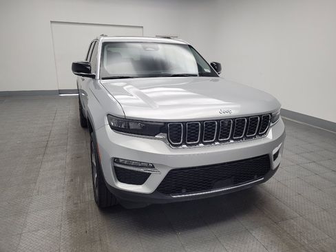 Used 2022 Jeep Grand Cherokee Limited 4xe w/ Luxury Tech Group II AWD/4WD image 14