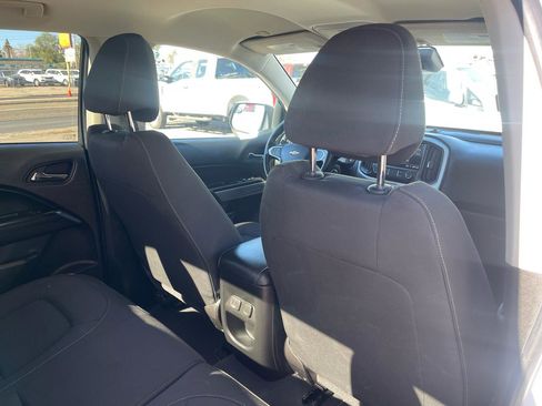 Used 2022 Chevrolet Colorado LT w/ Safety Package image 13