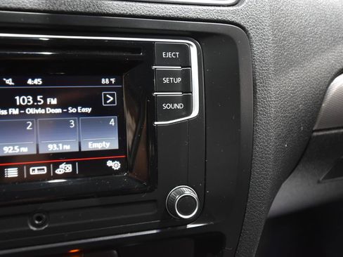 Used 2017 Volkswagen Jetta S FWD image 19