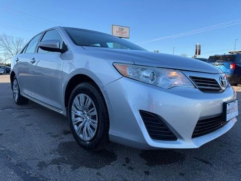 Used 2012 Toyota Camry LE FWD image 3