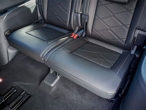 New 2026 Volkswagen Atlas SE image 28