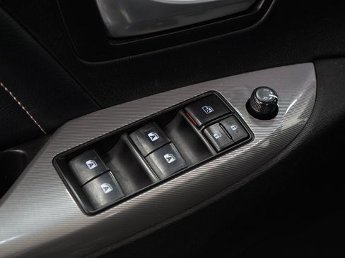 Used 2017 Toyota Sienna SE FWD image 24