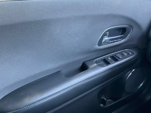 Used 2022 Honda HR-V EX image 36