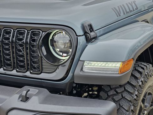 New 2026 Jeep Gladiator Willys image 10