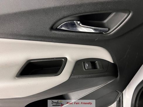 Used 2024 Chevrolet Equinox LS w/ LS Convenience Package FWD image 32