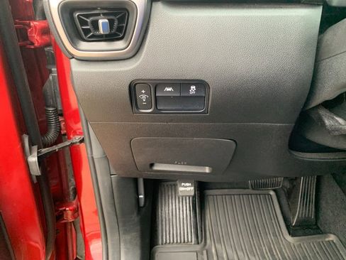 Used 2023 Kia Sorento LX image 34