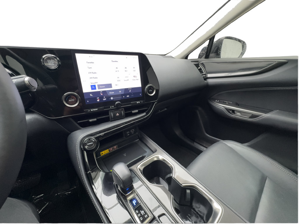 Used 2025 Lexus NX 250 FWD w/ Cold Area Package image 40