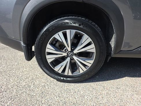 Used 2023 Nissan Rogue SV w/ SV Premium B Package FWD image 20