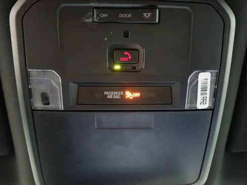 Used 2024 Toyota Tacoma TRD Sport image 35