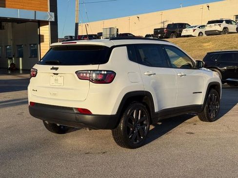 New 2026 Jeep Compass Latitude image 3