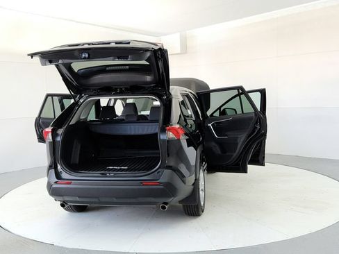 Used 2025 Toyota RAV4 LE AWD/4WD image 11