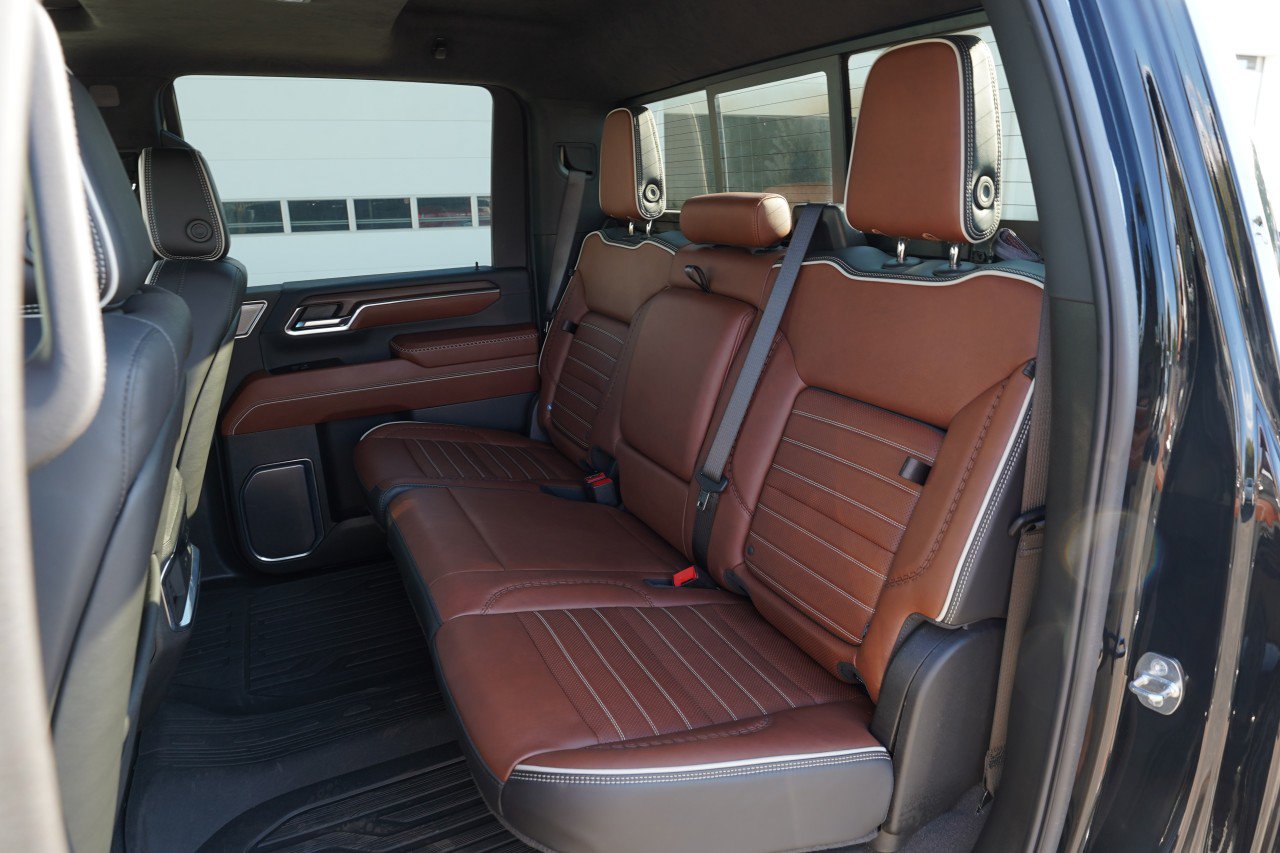 Used 2024 GMC Sierra 2500 Denali Ultimate w/ Max Trailering Package AWD/4WD image 20